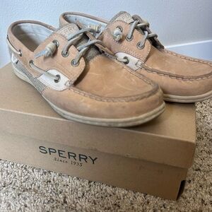 Sperry size 10 Tan Boat Shoes